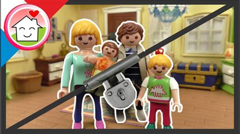 Video Playmobil La Famille Hauser Dans Les 4 Styles Halloween Playmobil english The Hauser Family Celebrates Halloween in Three